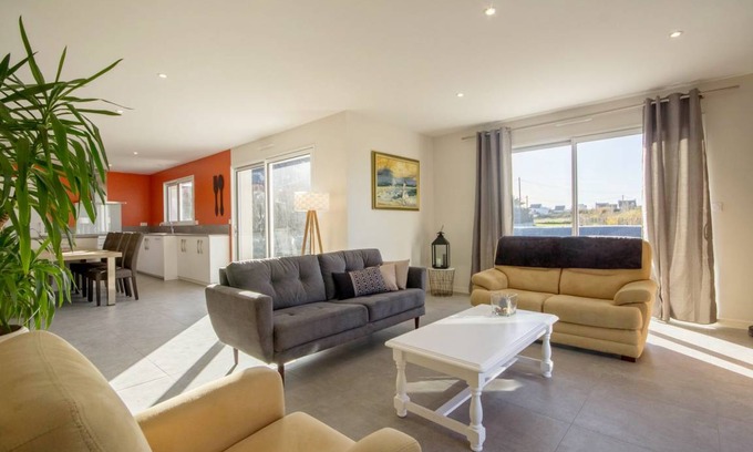 Erdeven House | 195 m² Gîte ∙ 5 bedrooms ∙ 10 guests