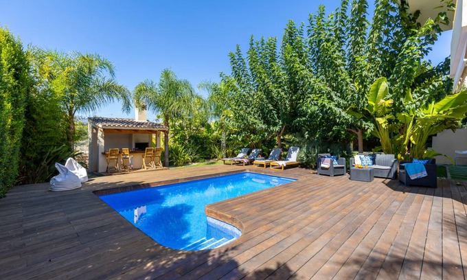 Busot Villa | 200 m² Villa ∙ 3 bedrooms ∙ 6 guests