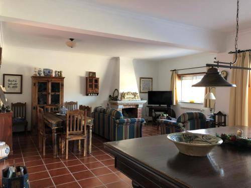 Gouveia Apartment | 220 m² Apartment ∙ 3 bedrooms ∙ 6 guests