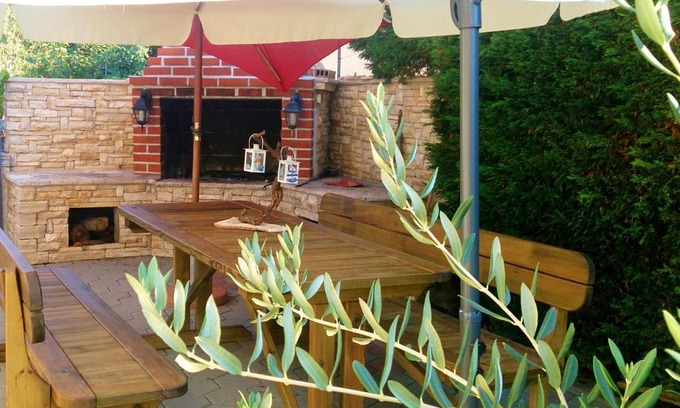 Privlaka Apartment | 3 bedrooms appartement at Privlaka 250 m away from the beach with sea view enclosed garden and wifi