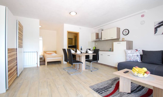 Sarsoni Apartment | 32 m² Studio flat ∙ 1 bedroom ∙ 4 guests