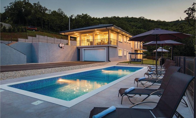 Pobri House | 338 m² House ∙ 5 bedrooms ∙ 10 guests