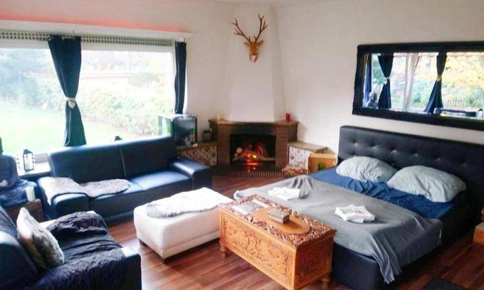 Schnelsen Hostel | 40 m² Hostel ∙ 5 guests