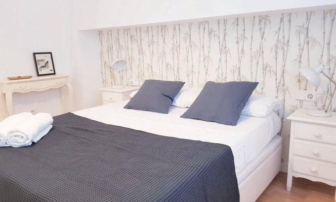Les Tendetes Apartment | 72 m² Apartment ∙ 2 bedrooms ∙ 4 guests