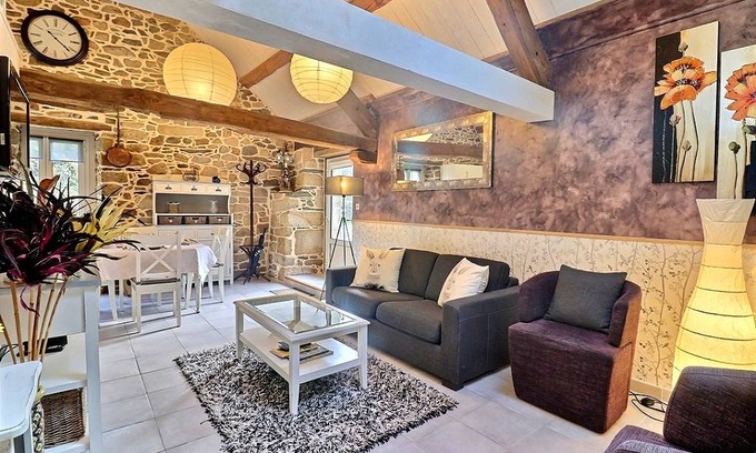 Peaule House | 72 m² Gîte ∙ 2 bedrooms ∙ 4 guests