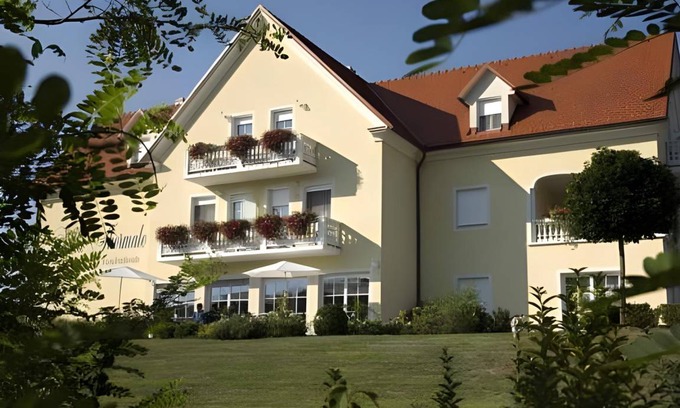 Unterlamm Bed & Breakfast | 80 m² Bed and breakfast ∙ 2 bedrooms ∙ 6 guests