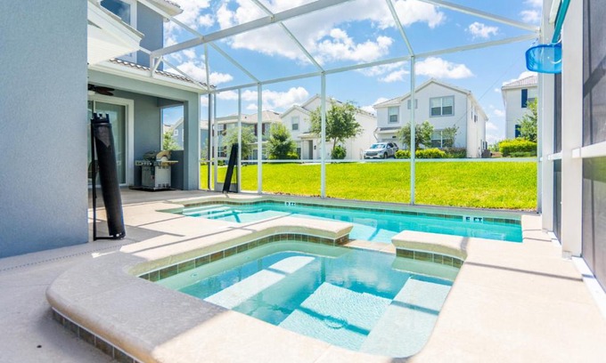 Davenport House | Adorable Vacation Single Home with Private Pool CG1592