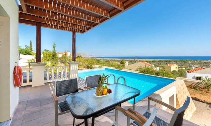 Lindos Villa | Athina Kalathos