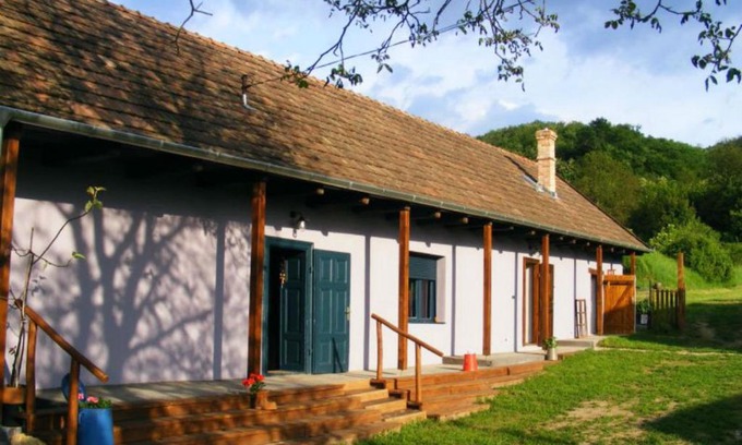 Ketbodony Hostel | Bakancstanya