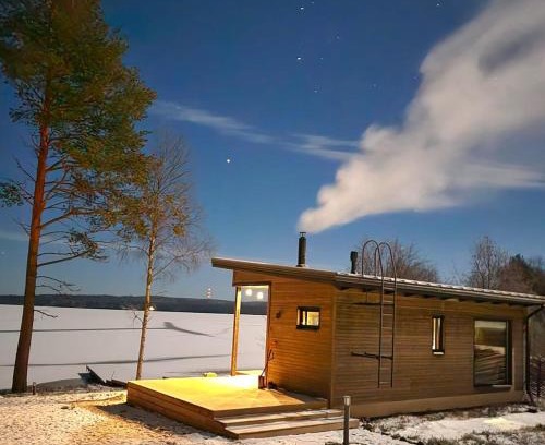 Kajaani Apartment | Beach cottage with sauna
