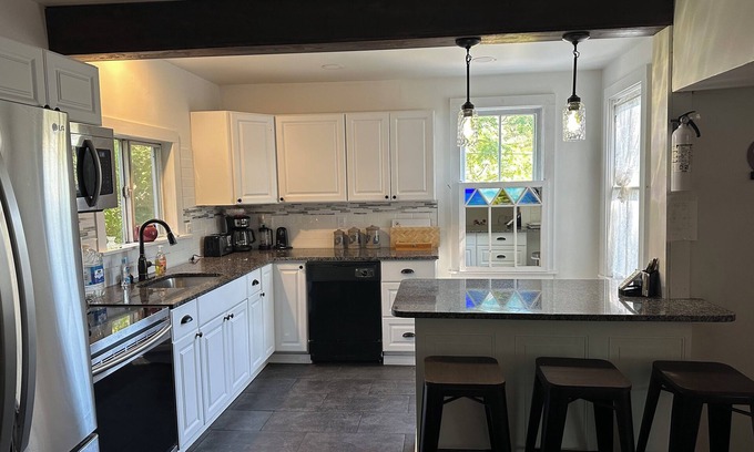 Catskill Other | Brand new listing! Soothing farmhouse in Leeds near Grace’s cafe and the creek.