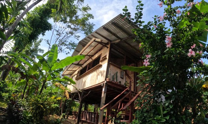 Cabayugan Hostel | Cafe Sabang Guest House