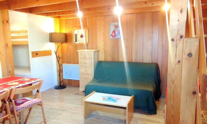 Isola Apartment | Charming 2-Room Mezzanine Apt with Internet, Near Ski Lifts, Quiet & Cozy