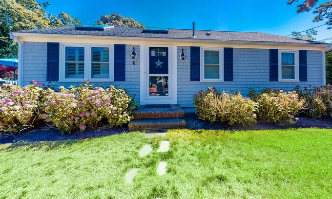 West Harwich House | Charming, Family-Friendly Home w/ WiFi, a Large Yard, Deck, Gas Grill, & Firepit