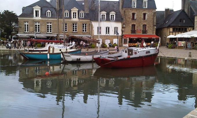 Port de St Goustan House | Charming house (1806) with terrace/garden in the heart of a picturesque harbor