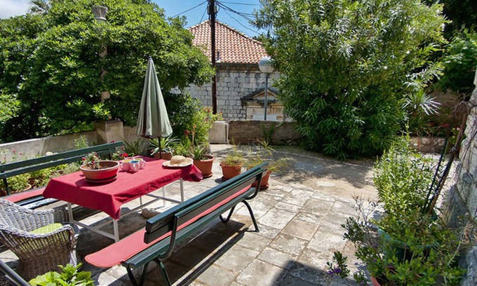 Pile Apartment | Dubrovnik Park Gradac - with garden next to Old Town