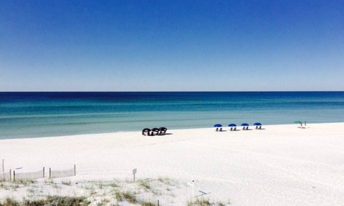 Seagrove Beach House | FALL AND WINTER DATES AVAILABLE! DOG FRIENDLY, PRIVATE BEACH.