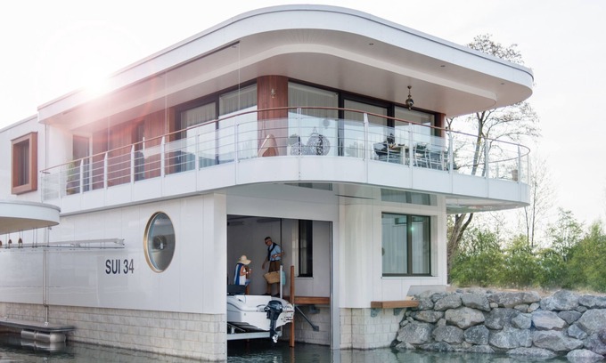 Gwatt House | Holiday home for 6 guests with 180m² in Gwatt (58187)