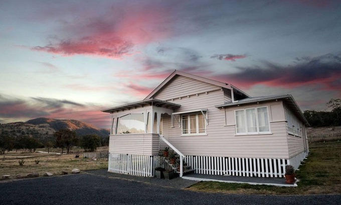 Tenterfield House | House ∙ 3 bedrooms ∙ 6 guests