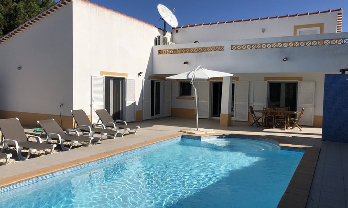 Aljezur Villa | Large Modern Luxury 3 Bedroom Villa in Vale da Telha