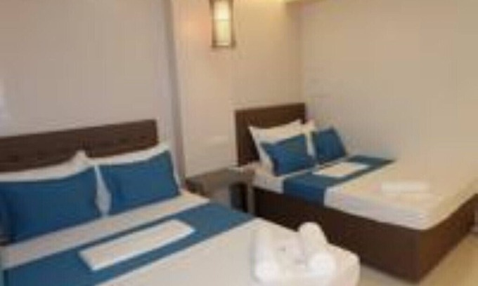 Barangay Buena Suerte Hostel | Laule a Hostel in El Nido town center (Family room)