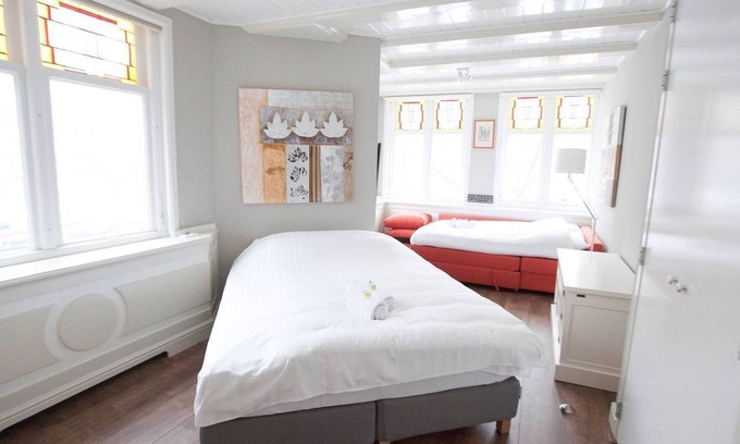 Amstelveld Apartment | Private Lovely studio! | Canal Views | 4P! | City Centre