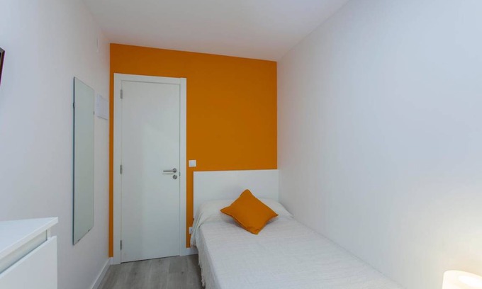 Burjasot Resort | Private room ∙ 1 bedroom ∙ 1 guest