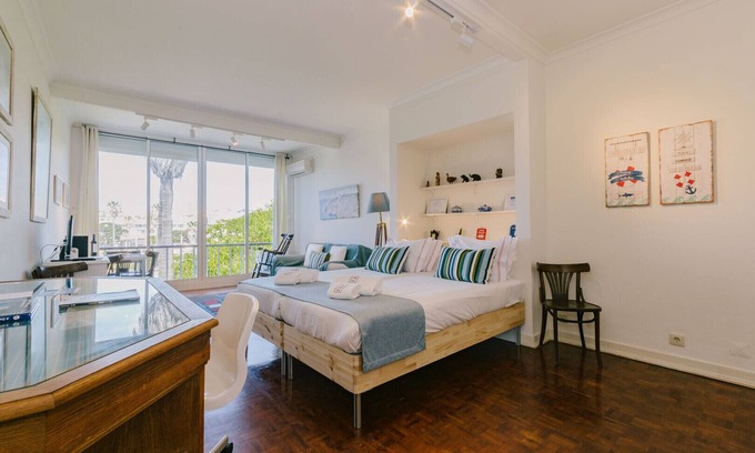 Estoril Apartment | RENT4REST ESTORIL BEACHFRONT APARTMENT - STUDIO