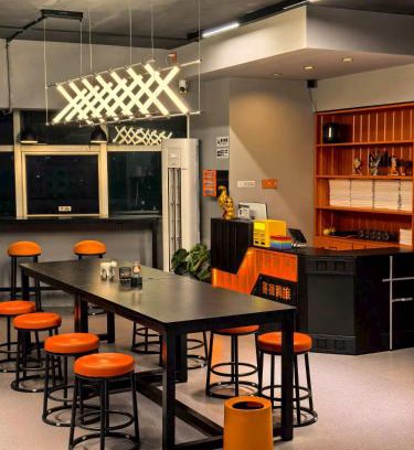 Xing Ning Hostel | Side rainbow hostel赛德彩虹青旅太阳广场A座806