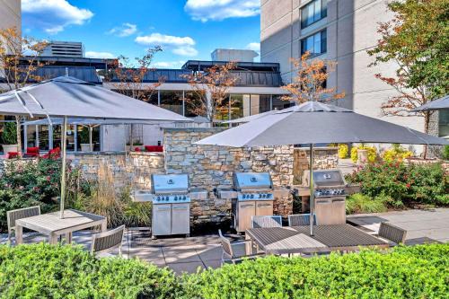 Crystal City Apartment | Spacious Apt in Arlington W Fitness Center