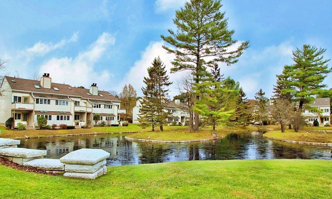 Lenox Dale Condo | Tranquil Lakeside Escape in the Berkshires