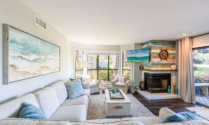 Miramar Beach House | Two Golf Carts ~ Bay Views ~ Golf Course Views ~ Community Pool