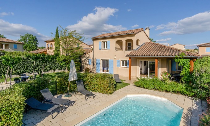 Vallon-Pont-d'Arc Villa | Villa Amaretto for 8 people