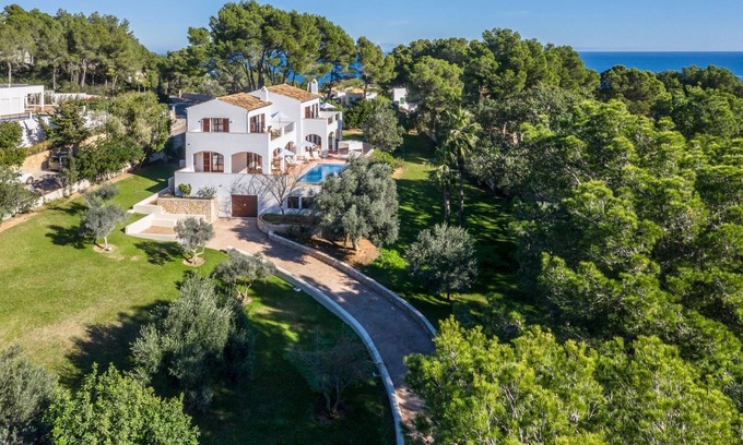 Provensals Villa | Villa 'Font De Sa Cala' with Sea View, Wi-Fi and Air Conditioning