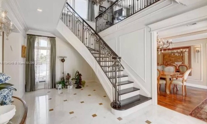 Aventura House | Villa Zehavi, an Italian masterpiece on the direct intercoastal