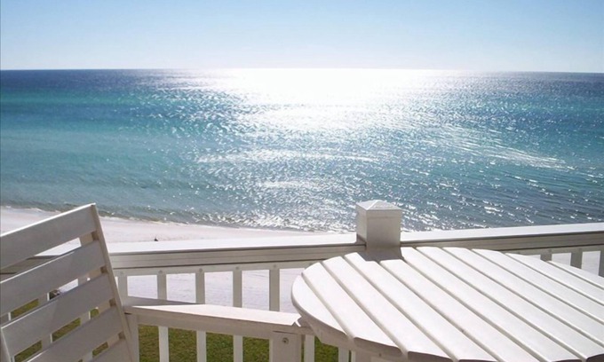 Seacrest Condo | Wonderful, spacious Gulf front Condo - PRIVATE BEACH - 2 balconies overlook Gulf