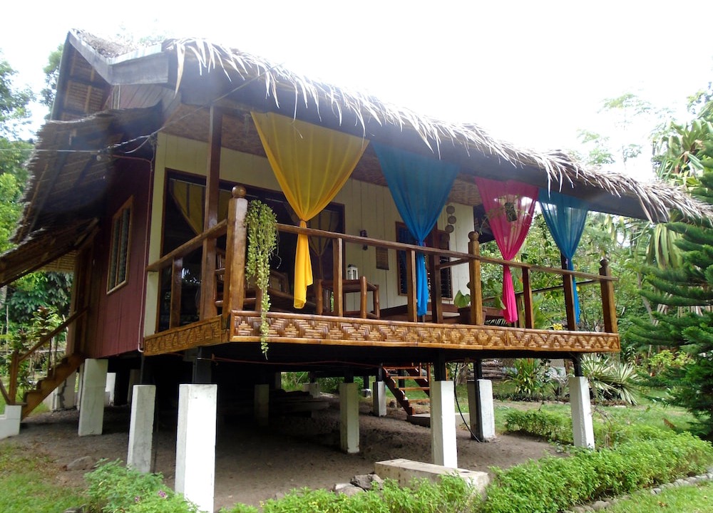 Mambajao Hotel | Nypa Style Resort Camiguin