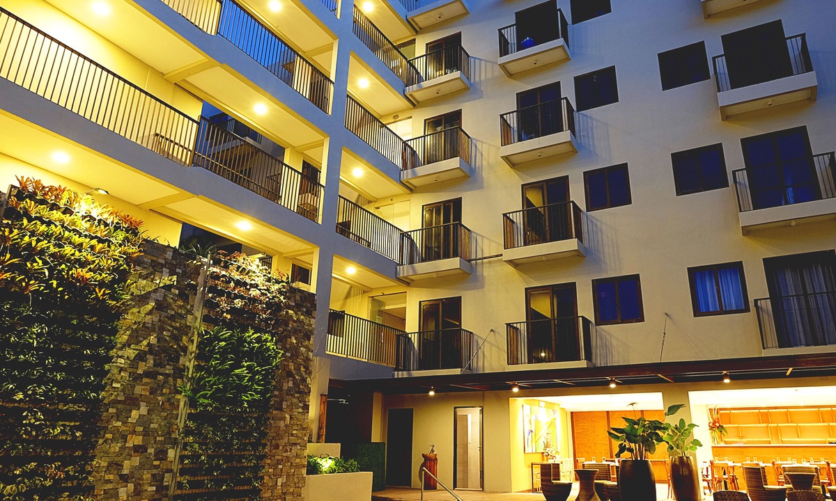 Boracay Island Hotel | Altabriza Resort Boracay