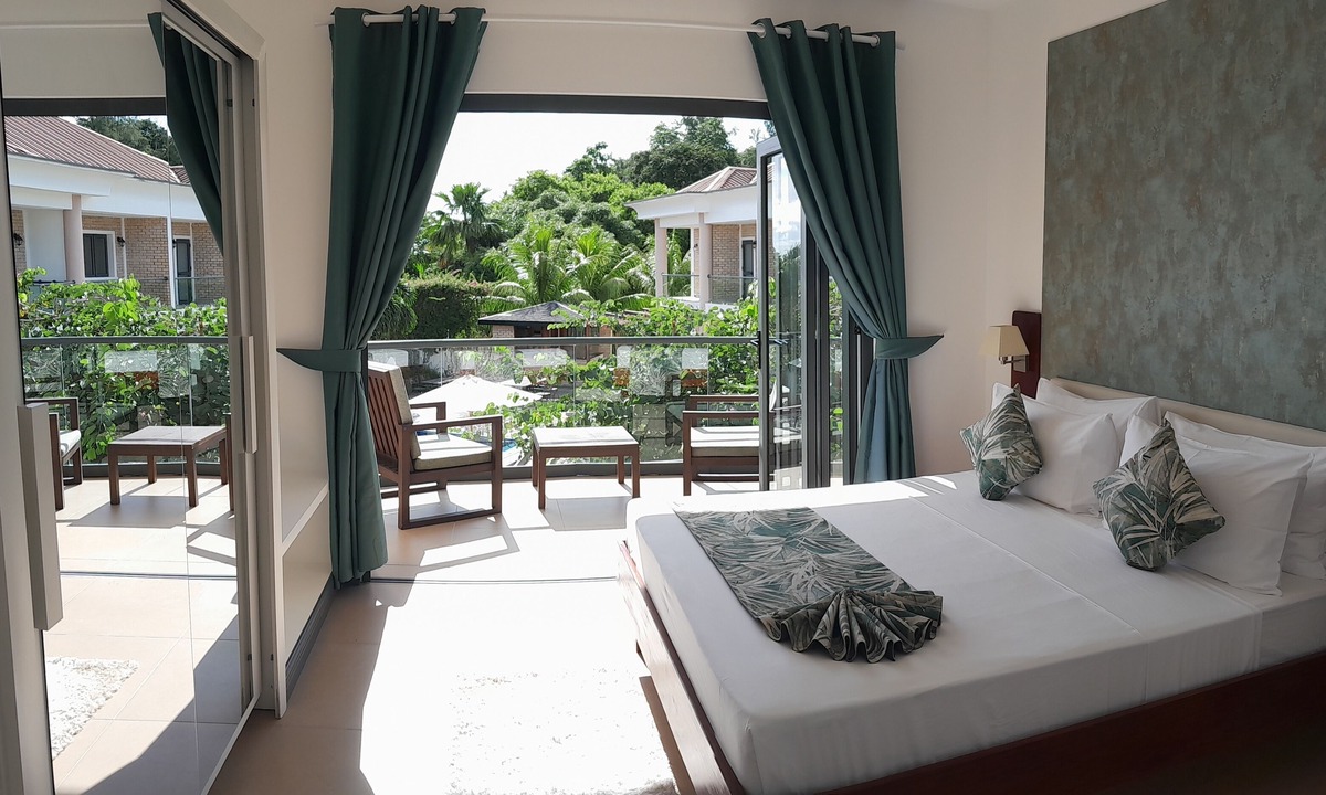 Anse Royale Villa | STYLISH~SUITES~HILLTOP~BEACH5mins~POOL~WIFI~A/C