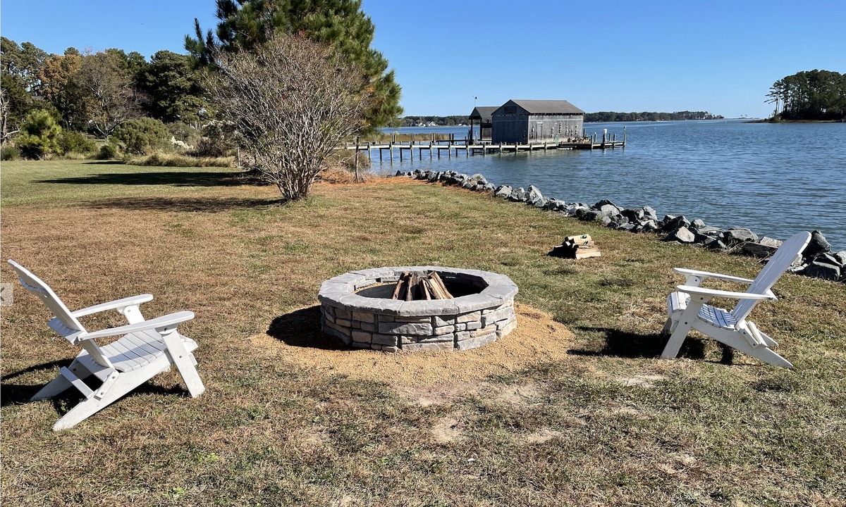 Grimstead House | The Big Boathouse on a Point- Quick access to Chesapeake Bay; Kayakers love it.