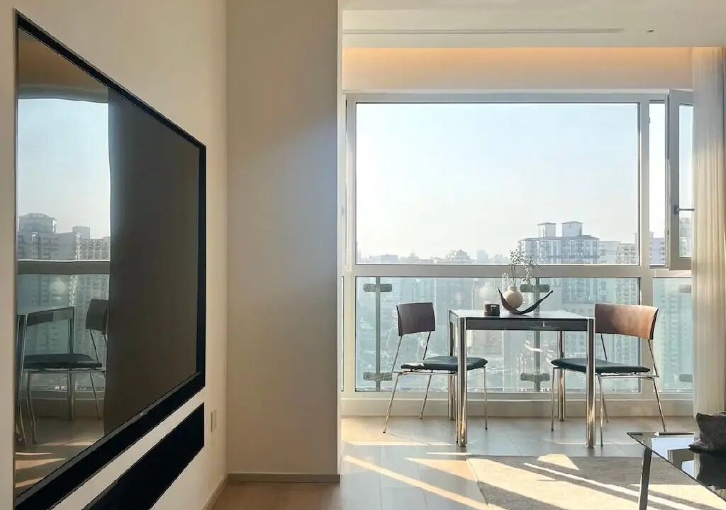 Xuhui Apartment | Sunny Abode鼎园B Newly renovated near Xintiandi