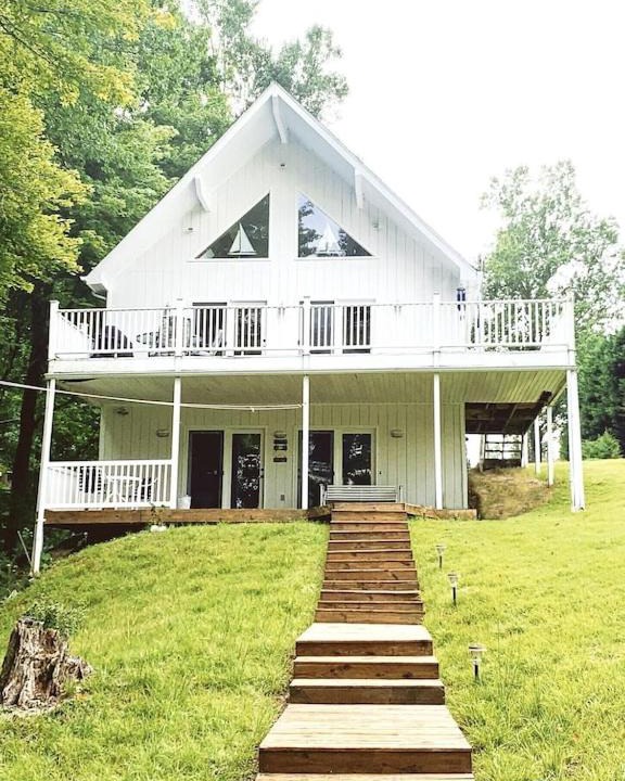 Huddleston House | Spacious Lakefront Hudson Haven w/ Dock