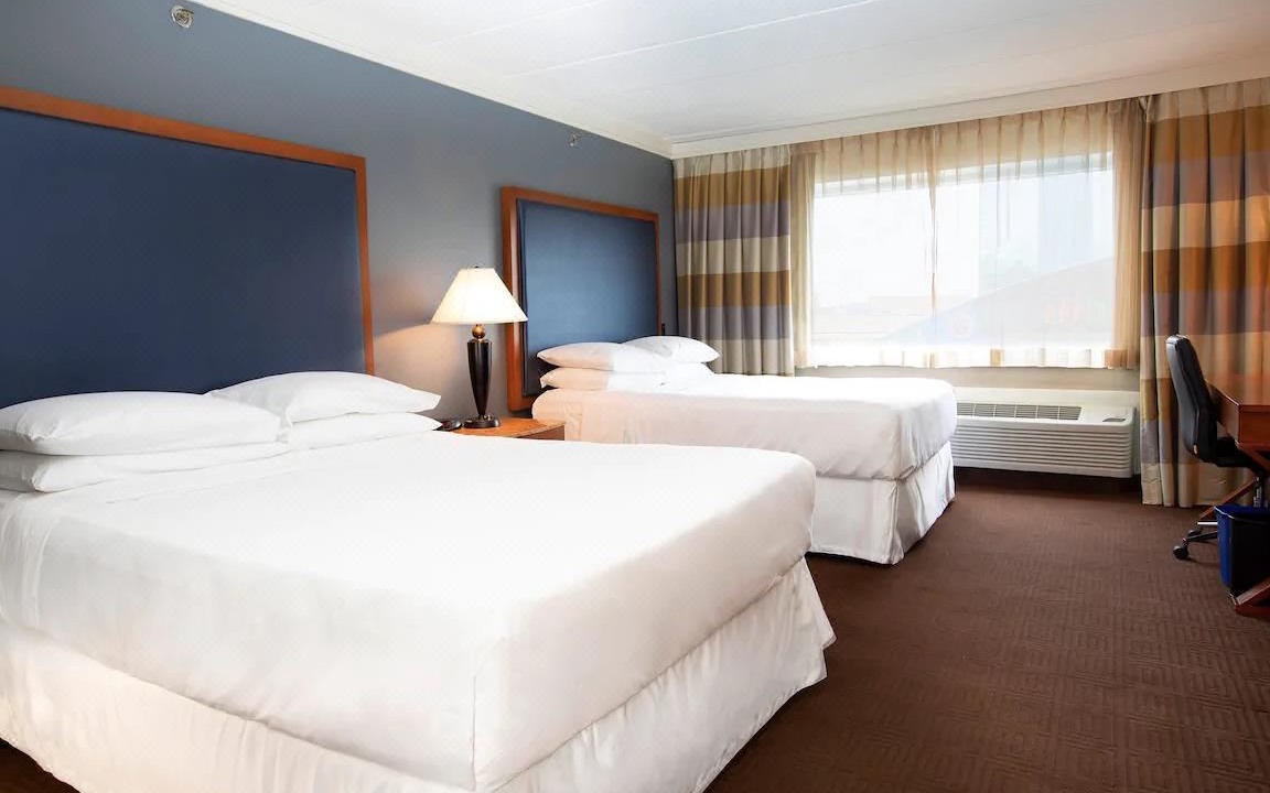 Photo of Bedroom in Downtown Niagara Falls
