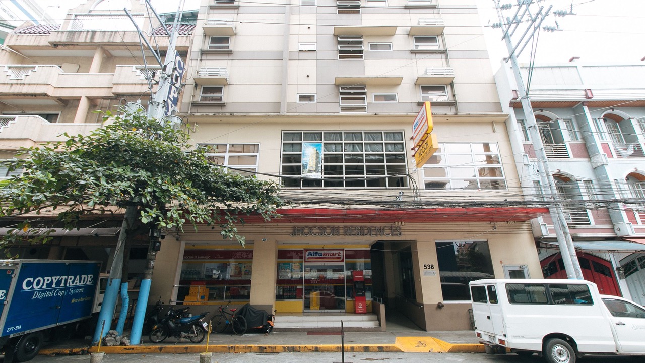Photo of Buildings in Sampaloc