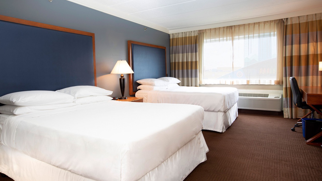 Photo of Bedroom in Downtown Niagara Falls