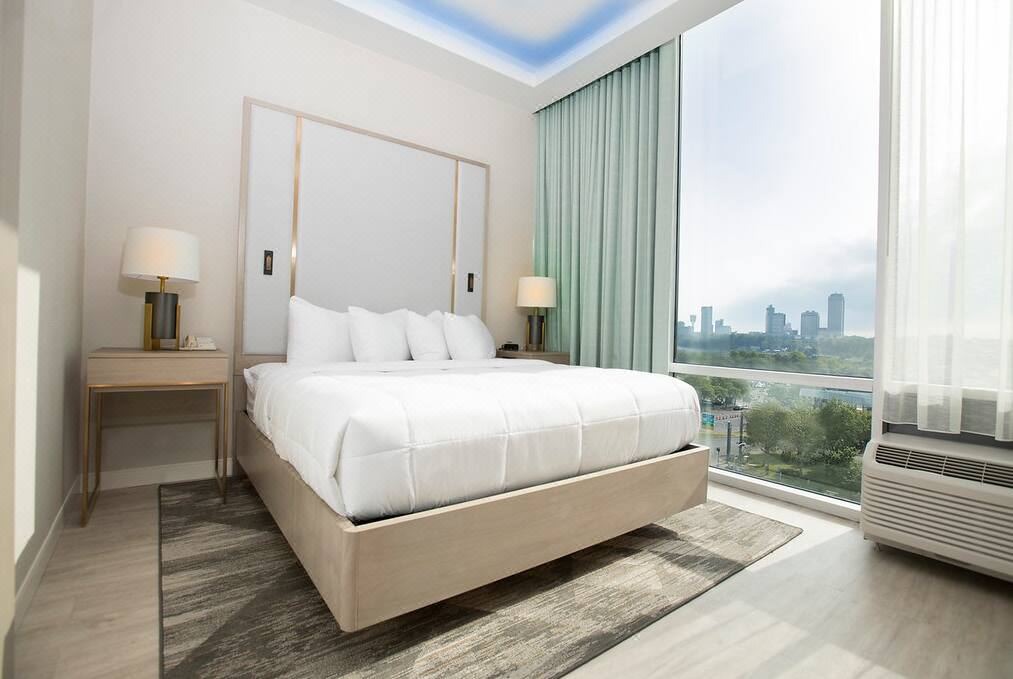 Photo of Bedroom in Downtown Niagara Falls
