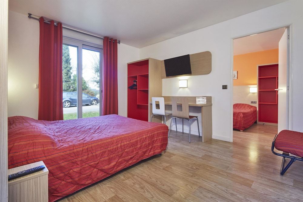 Photo of Bedroom in Montfavet