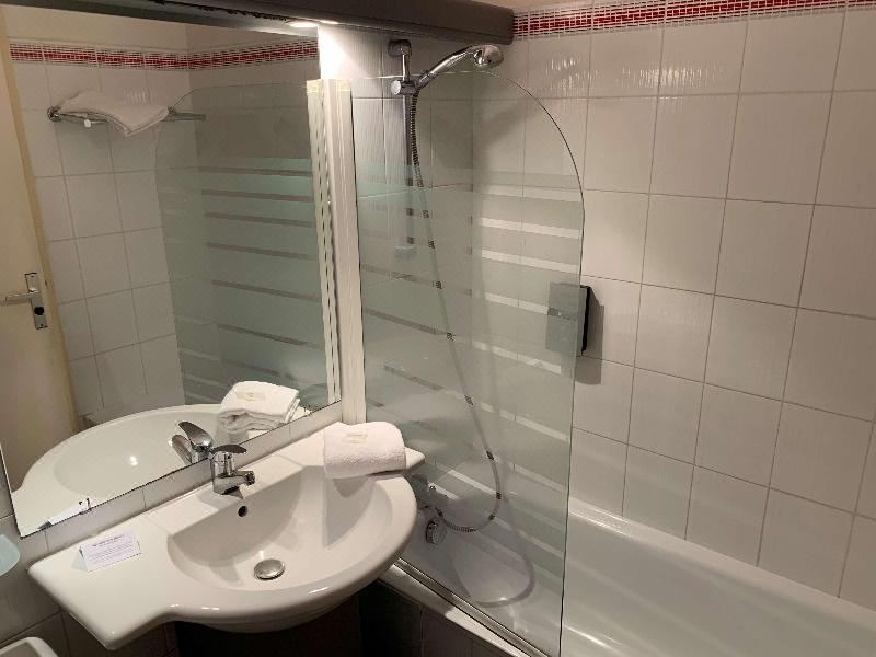 Photo of Bathroom in Montfavet