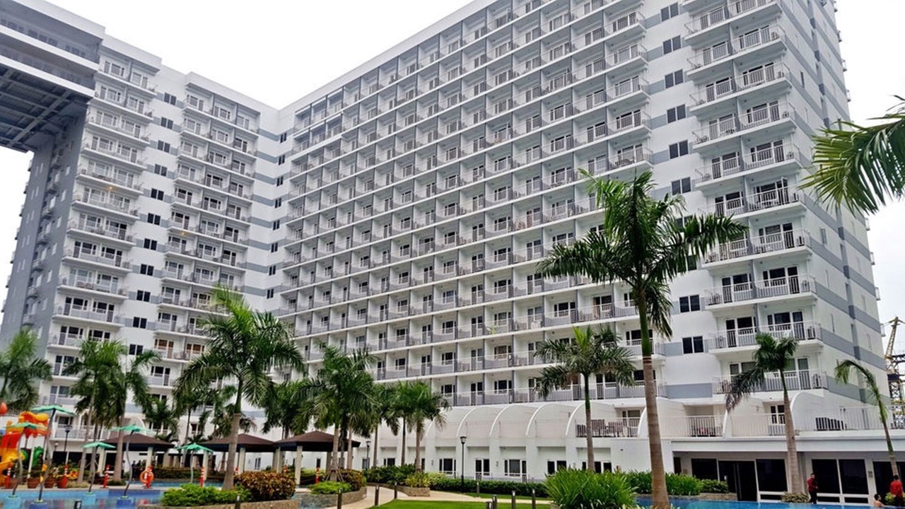 Photo of Buildings in Barangay 76