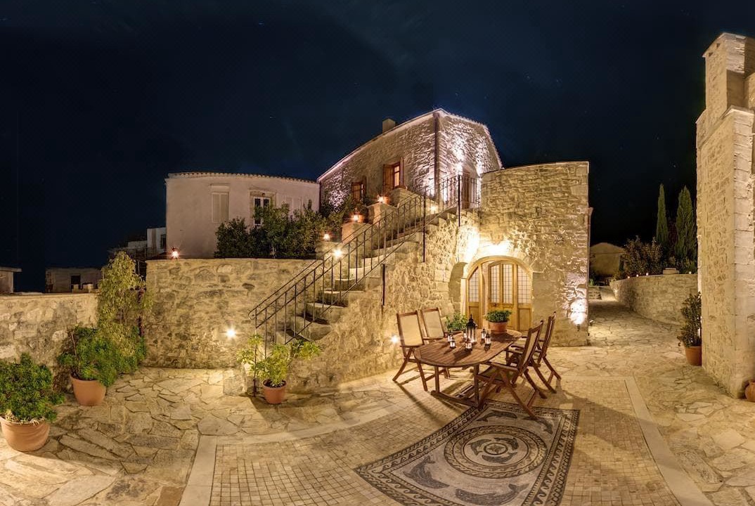 Photo of Buildings in Argyroupoli